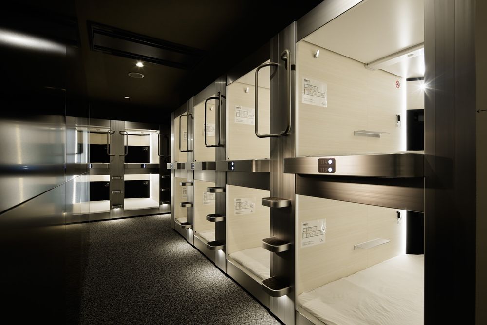 THE CALENDAR カプセルホテル