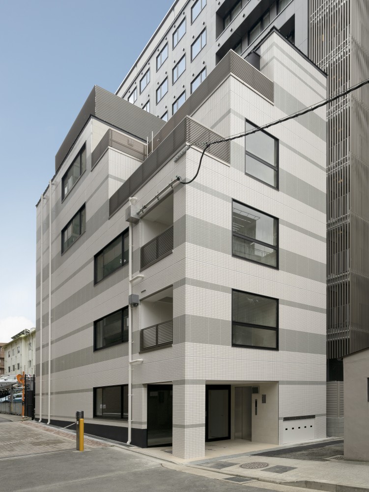 東塩小路町テナントビル